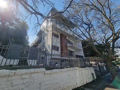 1 Bedroom Apartment To Rent in Cape Town - Kd9P.webp