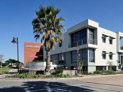 Commercial Property To Rent in Milnerton - laMq.webp