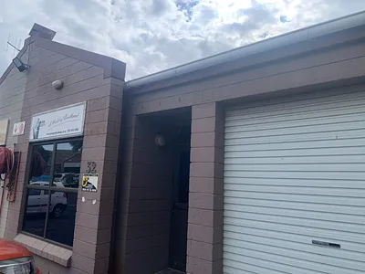 Commercial Property To Rent in Cape Town - 2xja.webp