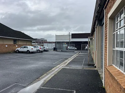Industrial Property To Rent in Goodwood - h8io.webp