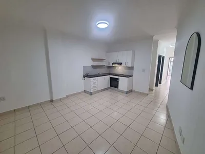 2 Bedroom Apartment To Rent in Cape Town - IV1L.webp