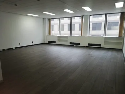 Commercial Property To Rent in Cape Town - lDpI.webp
