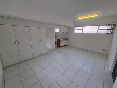 Apartment To Rent in Cape Town - 4H2T.webp