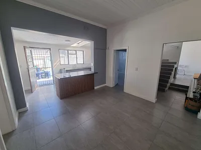 3 Bedroom House To Rent in Cape Town - OHkE.webp