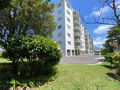 2 Bedroom Apartment For Sale in Cape Town - img