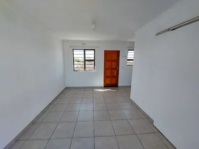 Apartment To Rent in Blue Downs - img
