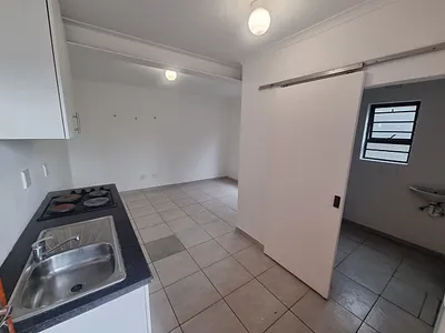 Apartment To Rent in Blue Downs - SjkL.webp