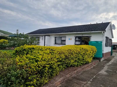3 Bedroom House For Sale in East London - UoED.webp