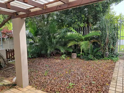 3 Bedroom Apartment For Sale in East London - JL7c.webp