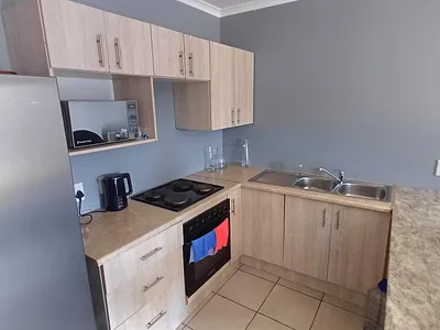 2 Bedroom Apartment For Sale in Bonnie Doon, East London - img