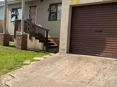 3 Bedroom House For Sale in East London - sIbV.webp