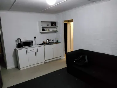 3 Bedroom Apartment For Sale in East London - 2kRA.webp