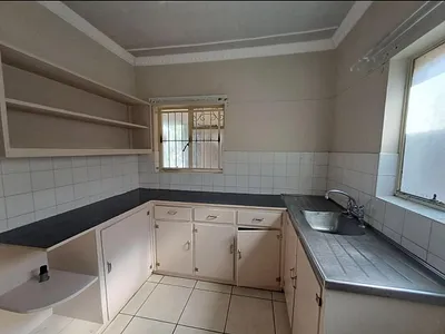 1 Bedroom Apartment For Sale in East London - img
