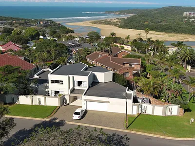 5 Bedroom House To Rent in East London - kEhH.webp