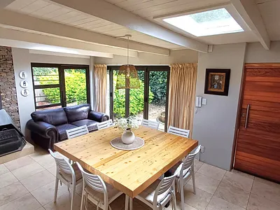 4 Bedroom House For Sale in East London - RzM2.webp