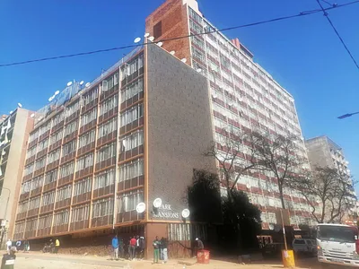 0.5 Bedroom Apartment To Rent in Johannesburg - JTYD.webp
