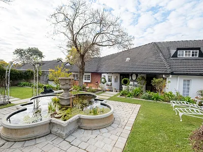 7 Bedroom House For Sale in Sandton - geEK.webp