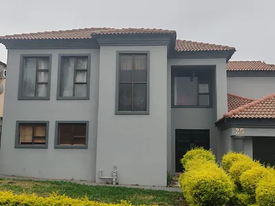3 Bedroom House For Sale in Midrand - 4mJ0.webp