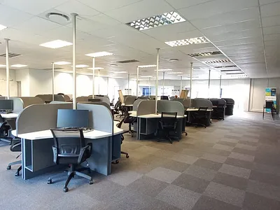 Commercial Property To Rent in Port Elizabeth - img