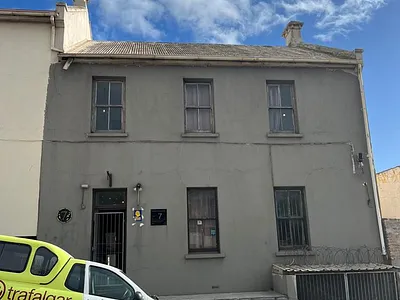 4 Bedroom Apartment To Rent in Port Elizabeth Central, Port Elizabeth - img