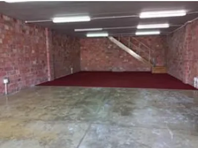 Industrial Property To Rent in Port Elizabeth - lyND.webp