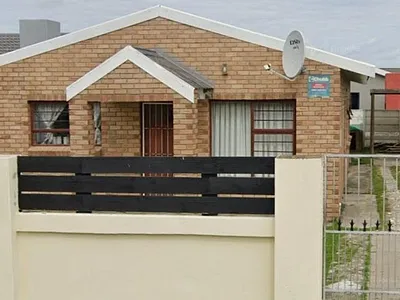 2 Bedroom House For Sale in Port Elizabeth - j7Re.webp