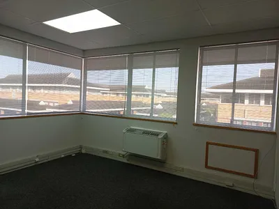 Commercial Property To Rent in Port Elizabeth - 21fA.webp