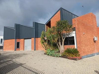 Industrial Property To Rent in Port Elizabeth - qnxK.webp