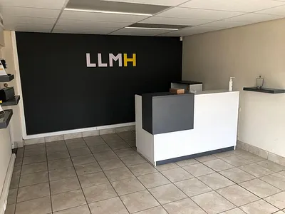 Industrial Property To Rent in Port Elizabeth - jB5Z.webp