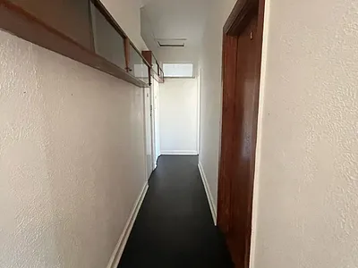 1 Bedroom Apartment To Rent in Port Elizabeth - yYe2.webp