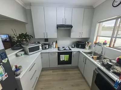 2 Bedroom Townhouse For Sale in Uitenhage - Bq0n.webp