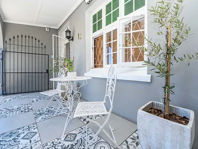 3 Bedroom House For Sale in Port Elizabeth - zESd.webp