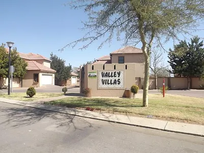 5 Bedroom Townhouse To Rent in Centurion - MQIx.webp