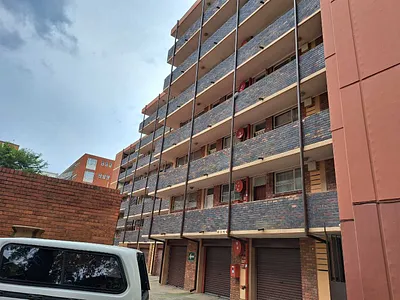 1 Bedroom Apartment To Rent in Pretoria - tLkt.webp