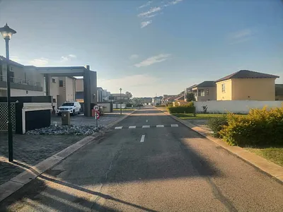 Vacant Land For Sale in Akasia - img