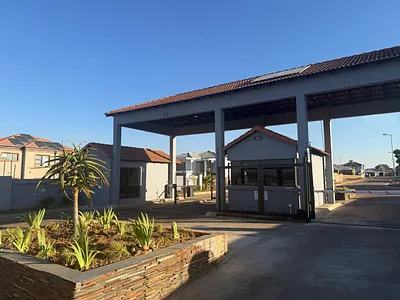 Vacant Land For Sale in Rayton - img