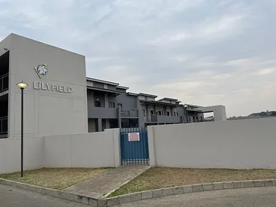 2 Bedroom Apartment For Sale in Midrand - 63eO.webp
