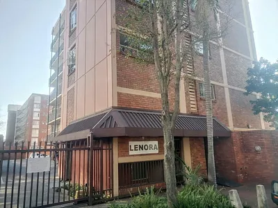 2.5 Bedroom Apartment For Sale in Pretoria - Ty33.webp