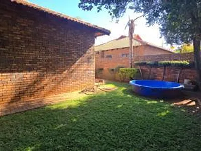 3 Bedroom Townhouse For Sale in Pretoria - img