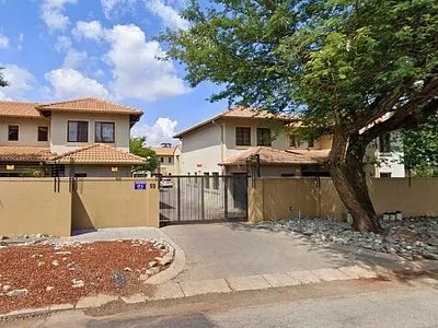 5 Bedroom House To Rent in Pretoria - img
