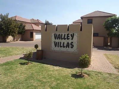 4 Bedroom Townhouse To Rent in Centurion - img