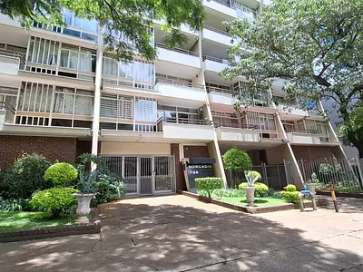 3 Bedroom Apartment To Rent in Pretoria - 45Hh.webp