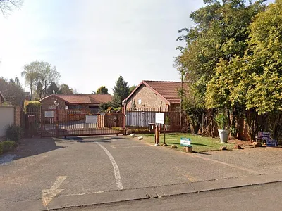 1 Bedroom Apartment To Rent in Pretoria - HfpM.webp