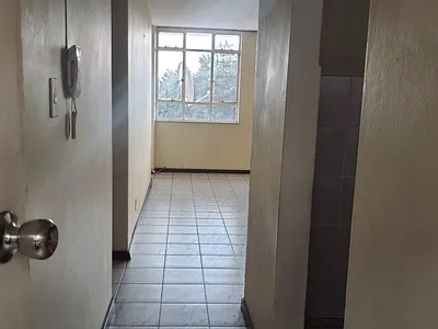 2.5 Bedroom Apartment For Sale in Pretoria - img