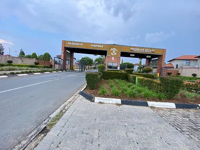 2 Bedroom Apartment For Sale in Centurion - dEoQ.webp