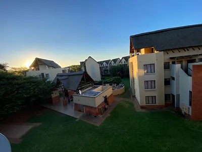 3 Bedroom Apartment For Sale in Pretoria - 4bRa.webp
