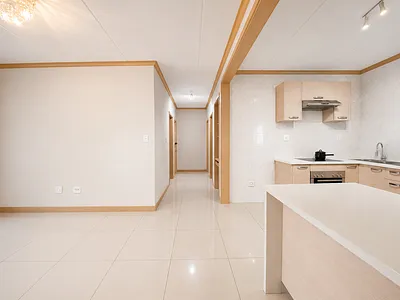3 Bedroom Apartment For Sale in Sandton - img