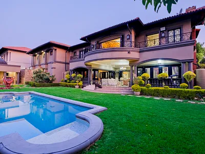 5 Bedroom House For Sale in Sandton - jx99.webp