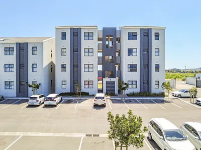 1 Bedroom Apartment For Sale in Blouberg - 2ZtY.webp