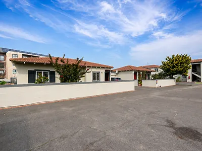 3 Bedroom House For Sale in Blouberg - ndvI.webp
